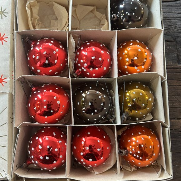 Vintage East Germany Glass Christmas Ornaments • Set of 10 • Original Box • MCM - Picture 3 of 6